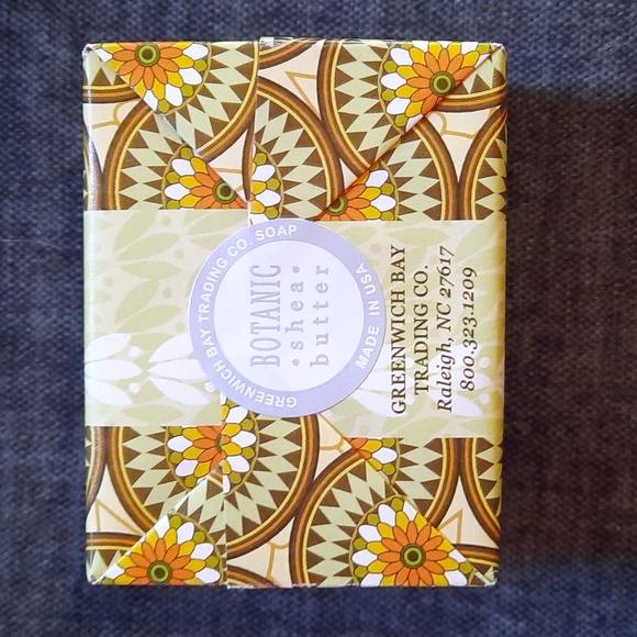 Organic Oatmeal Shea Butter Exfoliating Spa Bar Soap Set 10.5oz Bars Scented - Picture 4 of 4